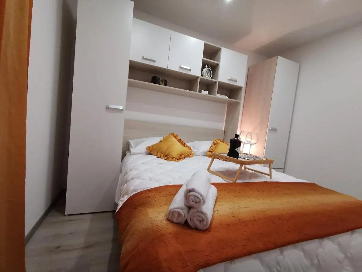 Apartment Apartmani Pina 1 Kastela
